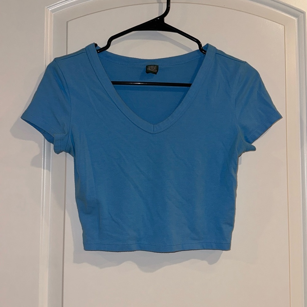 Women’s V-neck Crop Top